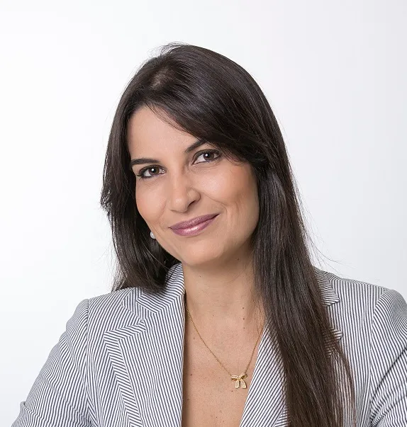 Bia Haddad é eleita Mulher do Ano por revista e afirma: “Quero ser mãe“