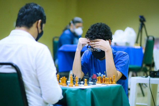 Grande Mestre do xadrez, “Mequinho”, visita Amazônia pela 1ª vez durante  evento internacional da modalidade - as Hoje